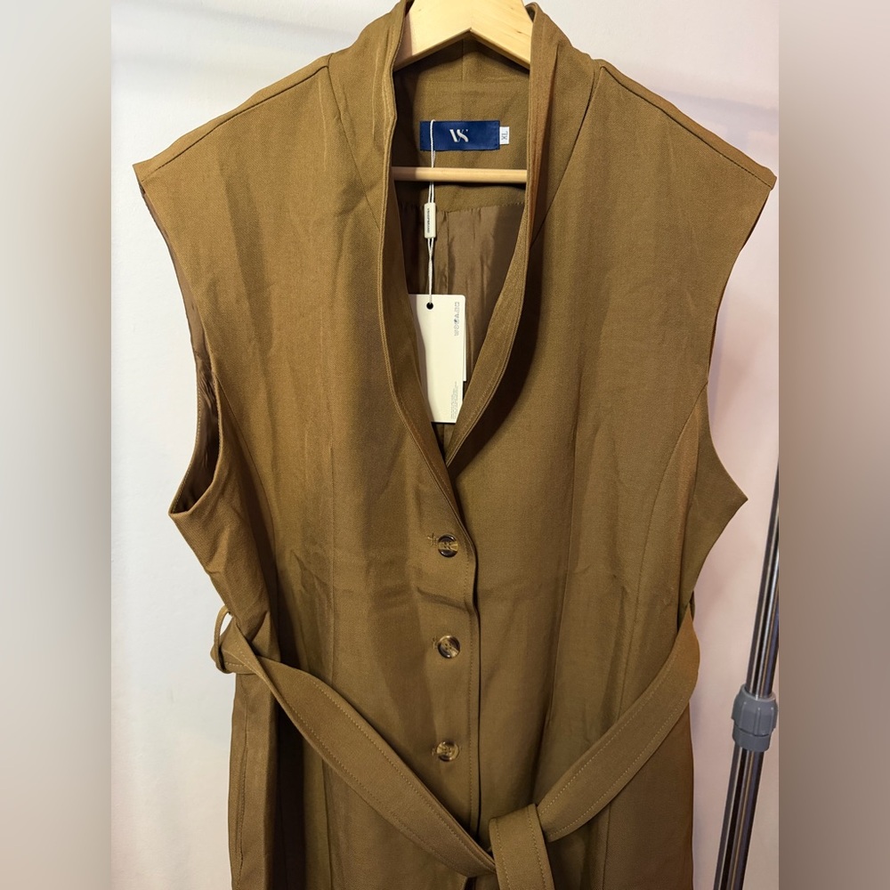 Elegant Brown Sleeveless Dress - Picture 7 of 7